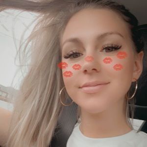 Meet your Posher, Brianna